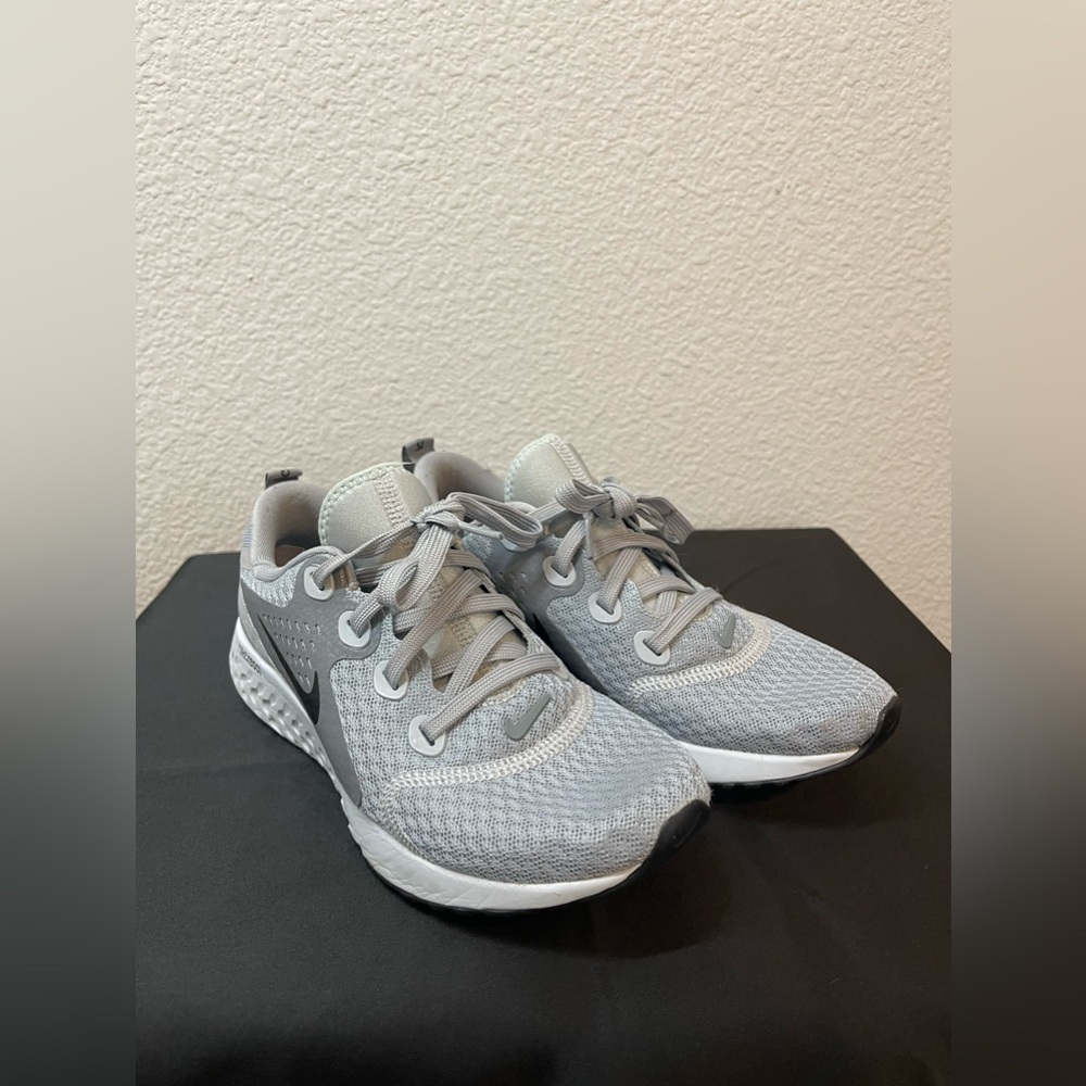 Women’s Nike React Sneaker In Size 6.5 - image 1